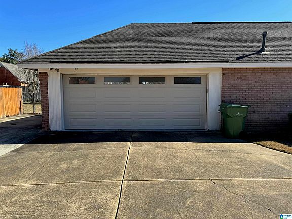 3rd image of 6431 Diane Ct