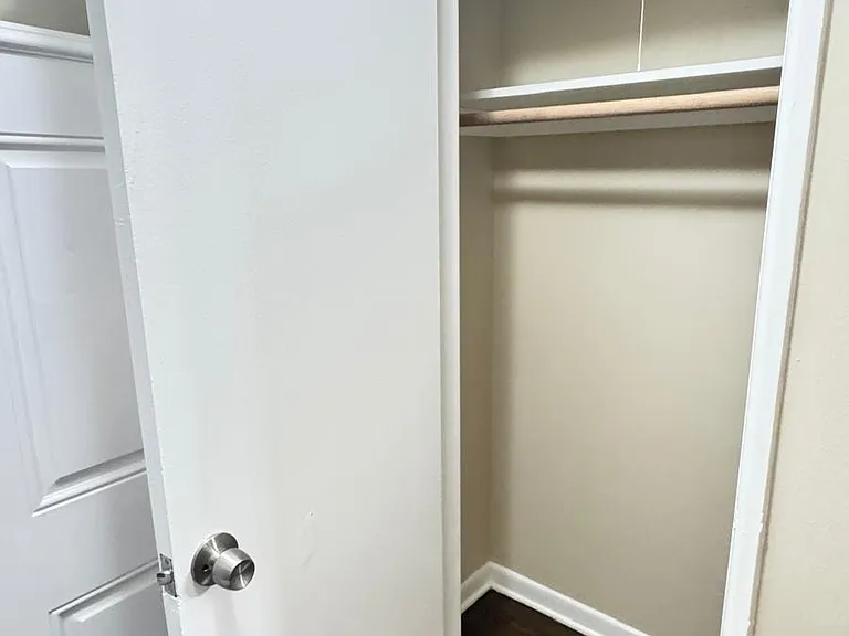 4703 Davis St — Photo 18
