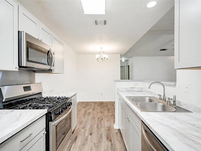 7918 W Gate Blvd — Photo 23