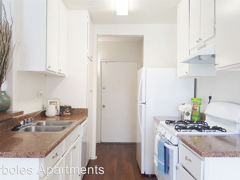 2nd image of 11901 176th St APT 152