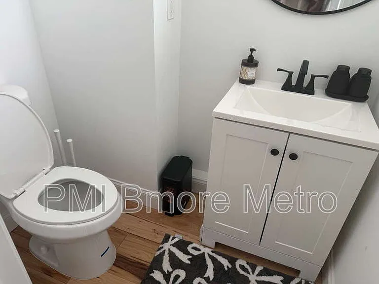 1756 E North Ave — Photo 22
