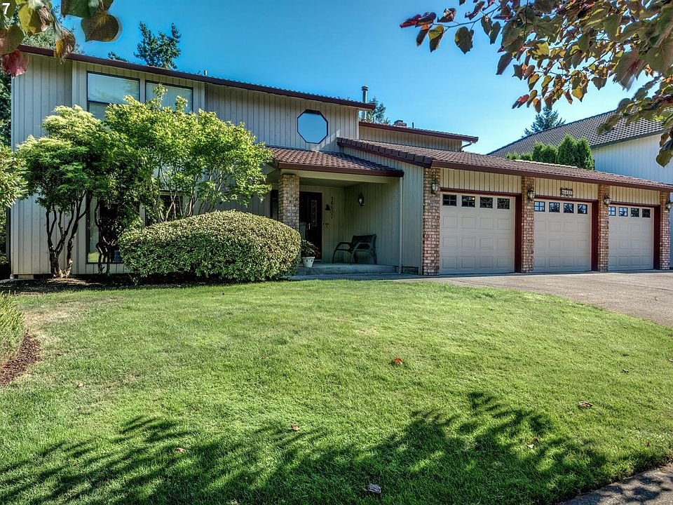 1st image of 16607 SE Fisher Dr