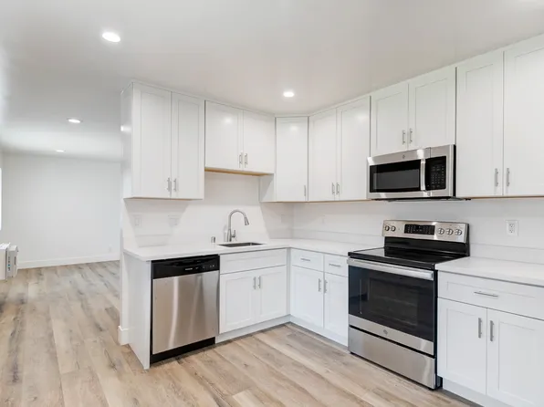 On Broadway, 1001 Broadway St APT 32, Fairfield, CA 94533