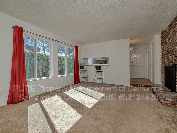 4th image of 1921 28th St APT 2