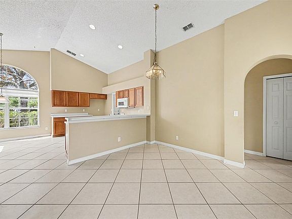 3rd image of 2238 Holly Ridge Dr