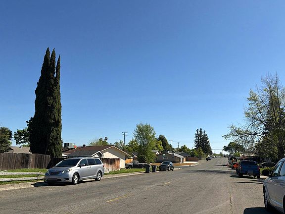 4th image of 7301 Grand Oaks Blvd