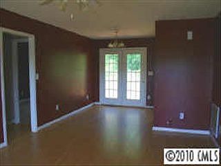 3rd image of 1023 Daniel Dr