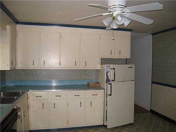 5th image of 36 Woodlane Dr