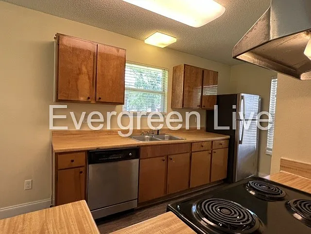 105 Viola Ct — Photo 7