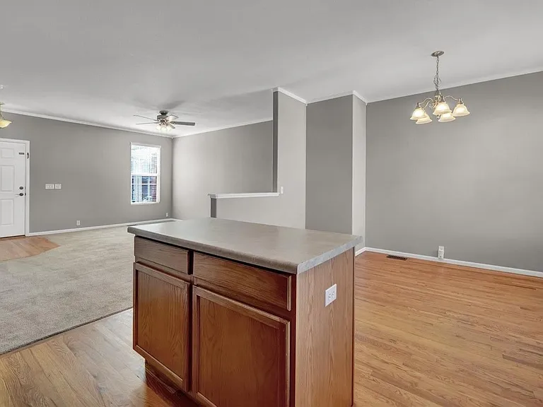 2038 Creekridge Point — Photo 12