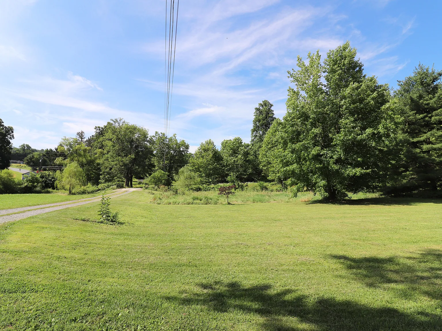 2 bed, $1,525 — Photo 2