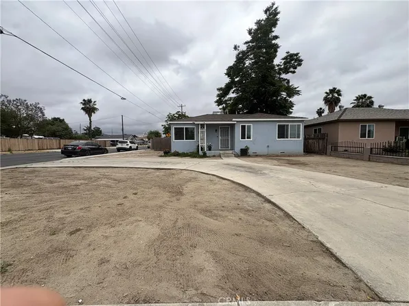 501 W Latham Ave, Hemet, CA 92543