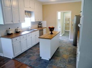 688 Doe Run Dr, Kernersville, NC 27284
