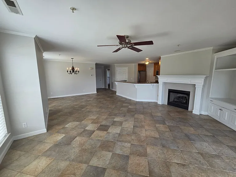 940 Jetton St #17 — Photo 6