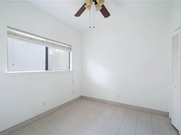 2605 Enfield Rd #110 — Photo 15