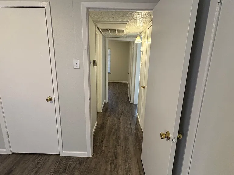 1231 Cavender Dr #101 — Photo 8