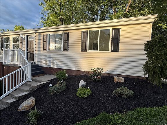 3rd image of 308 Cortez Dr
