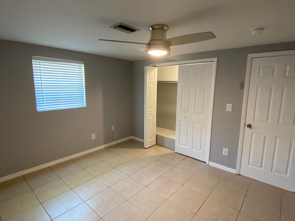 1st image of 2040 Sandrala Dr #2036