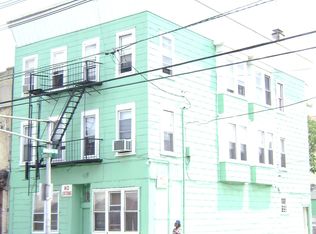 201 3rd St, Elizabeth, NJ 07206