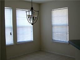 4th image of 2517 Lawnwood St
