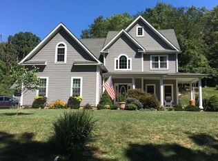 265 Stoney Creek Dr, Kenna, WV