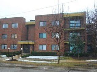 3825 W Devon Ave APT 301, Chicago, IL 60659