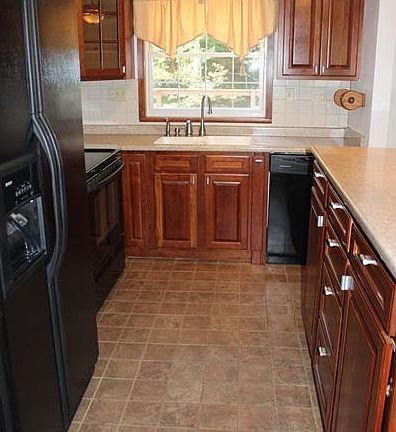 4th image of 123 Daggette Dr