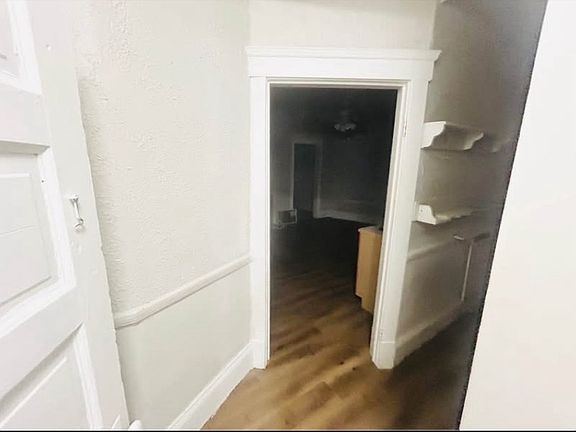 5th image of 6824 Kazimier Ave #2