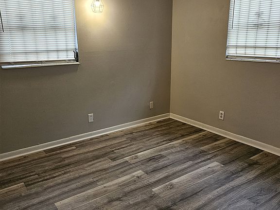 3rd image of 2169 W 14th St