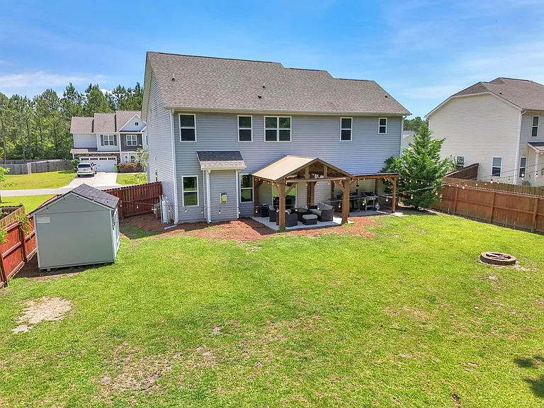 405 Belhaven Ct — Photo 65