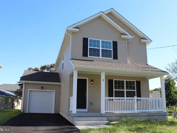 5 Buttonwood Ave, New Castle, DE 19702