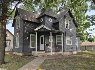 1103 1st St, Webster City, IA 50595