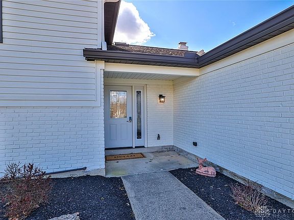 4th image of 1596 Roamont Dr