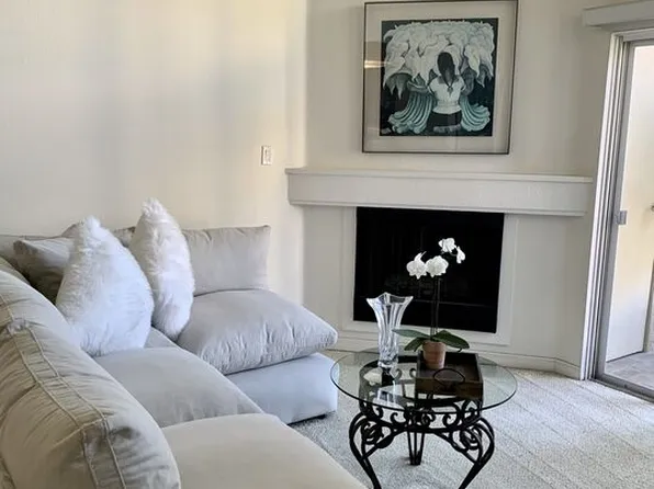 5535 Canoga Ave APT 319, Woodland Hills, CA 91367