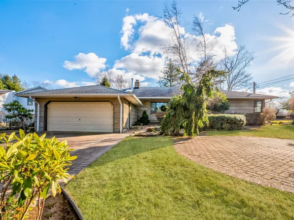 19 Hewitt Drive, Northport, NY 11768