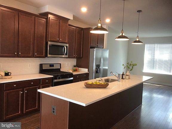 5th image of 11016 Blackburn Cove Ln