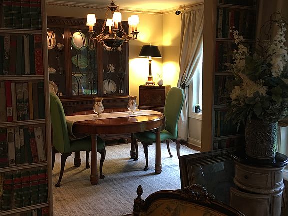 living rm to dining rm