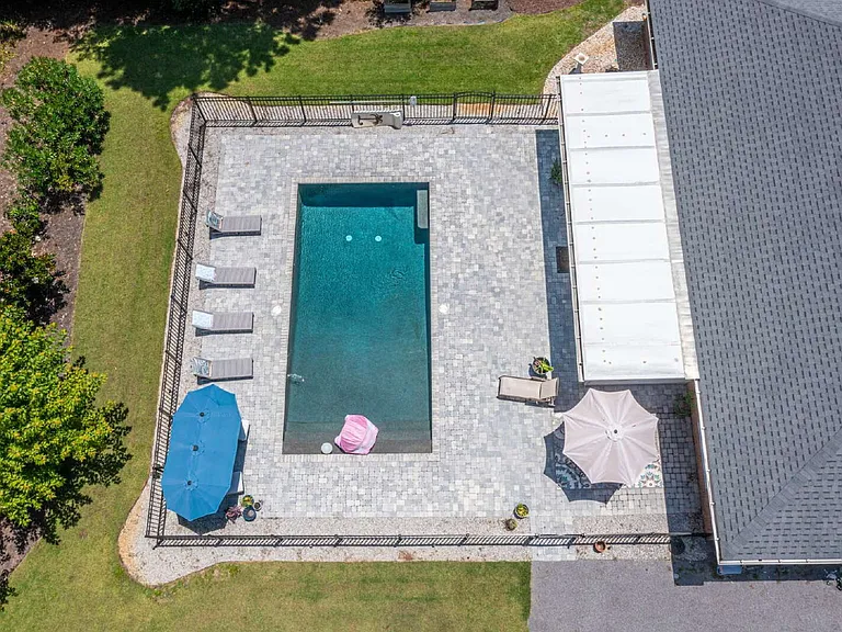 130 W Shipwreck Rd — Photo 47