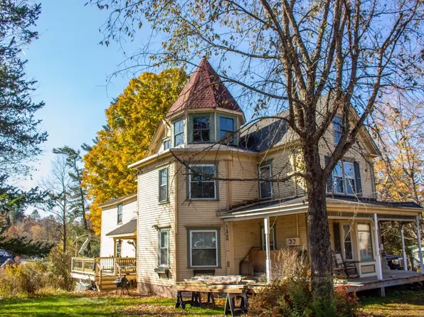 50 Jefferson Rd, Whitefield, NH 03598