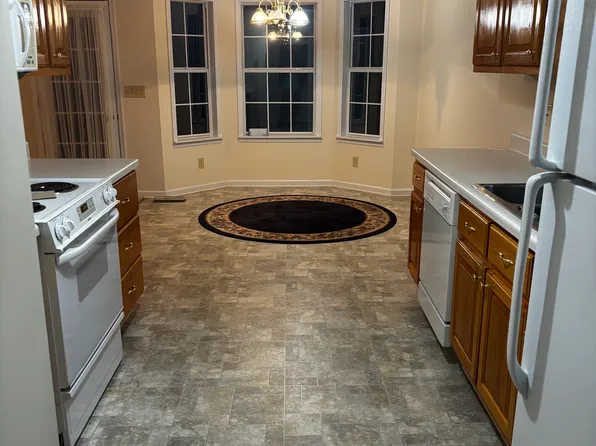 2706 Martha Brooks Ln, Anniston, AL 36207