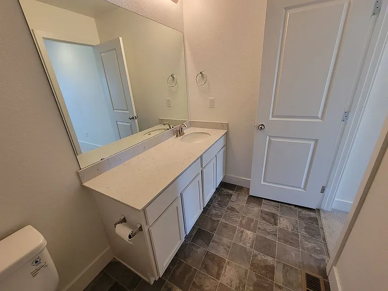 58 Marlowe Dr — Photo 28