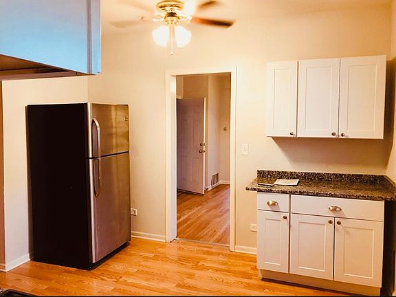 3rd image of 3819 W Diversey Ave #2