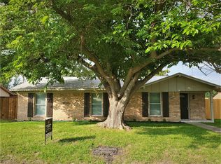 1925 Castle Dr, Garland, TX 75040