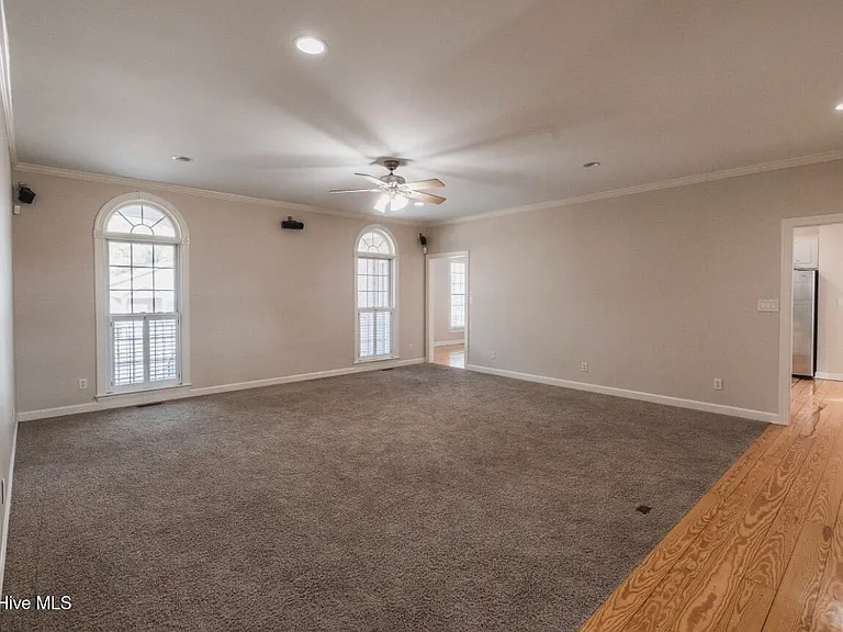 801 Sawmill Landing Rd — Photo 8