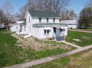 121 N Broad St, Loraine, IL 62349
