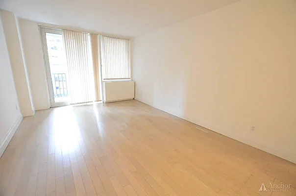 Rented by Anchor Associates | media 14