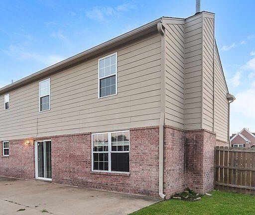 2nd image of 7270 Hunters Horn Dr