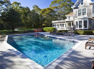 58 W Tiana Rd, Hampton Bays, NY 11946