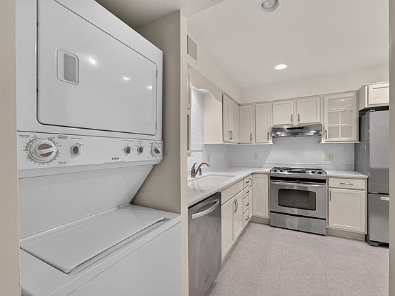 5th image of 3838 N Oakland AVENUE #375