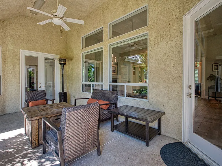 10234 N Rowell Ave — Photo 29